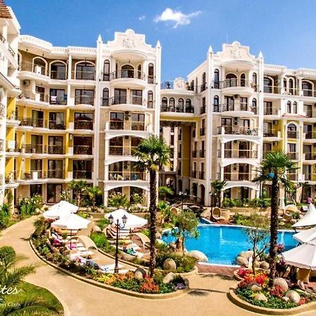 Monte Carlo Aparthotel Slântsjev Brjag Eksteriør bilde